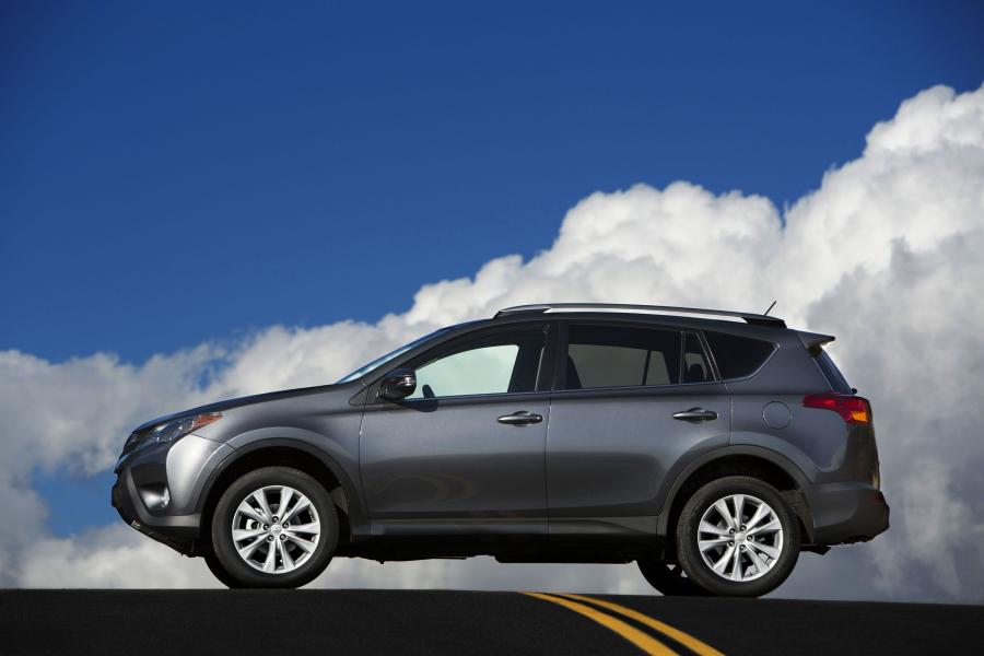  Toyota RAV4 2013 года  (US) (фото 29 из 34)